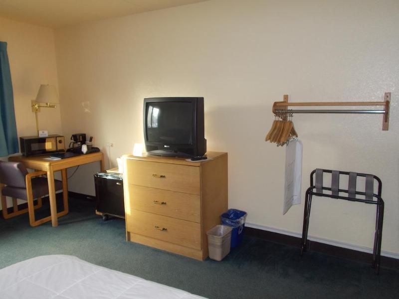 Boarders Inn And Suites By Cobblestone Hotels - Ripon Esterno foto